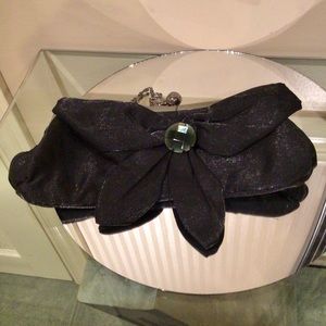 🛍️2 for $35🛍️⬇️Price Drop⬇️Evening black organza clutch with 2 chainlinks